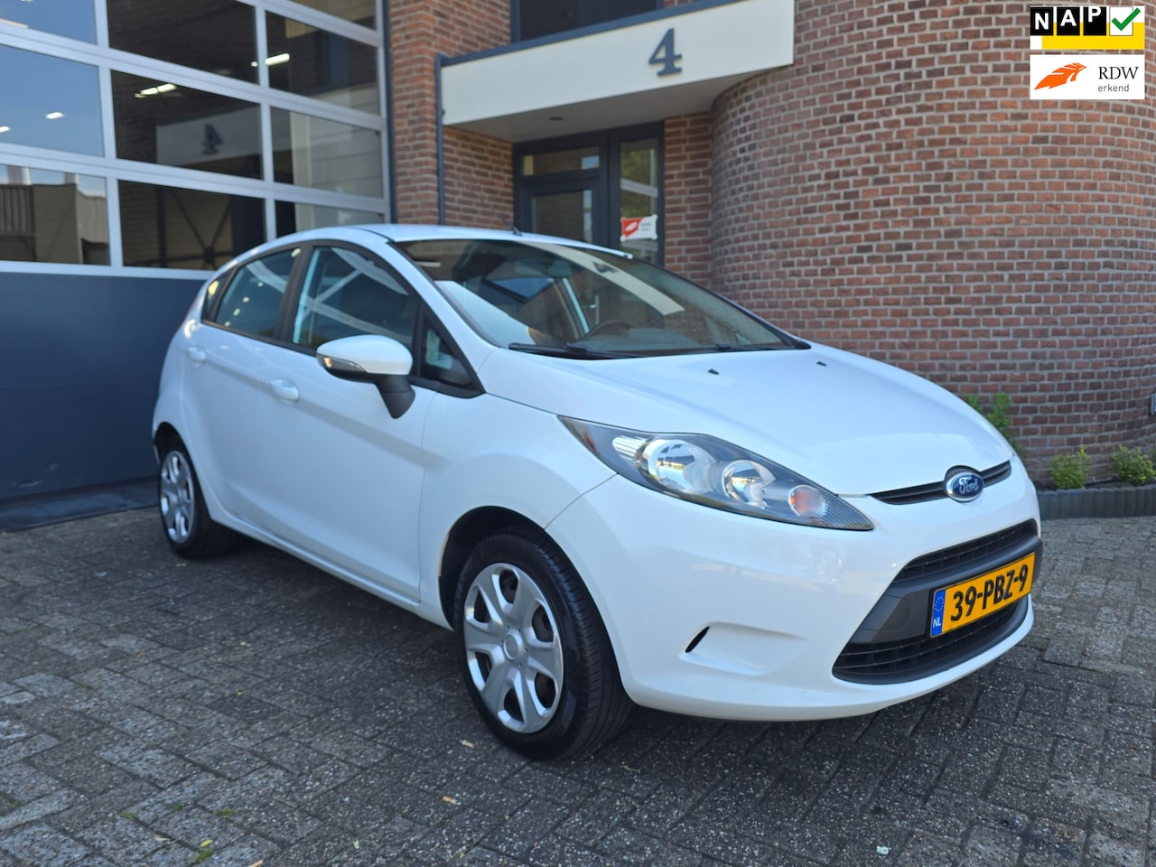 Ford Fiesta - 1.25 Limited 5DR |Airco |Apk - AutoWereld.nl
