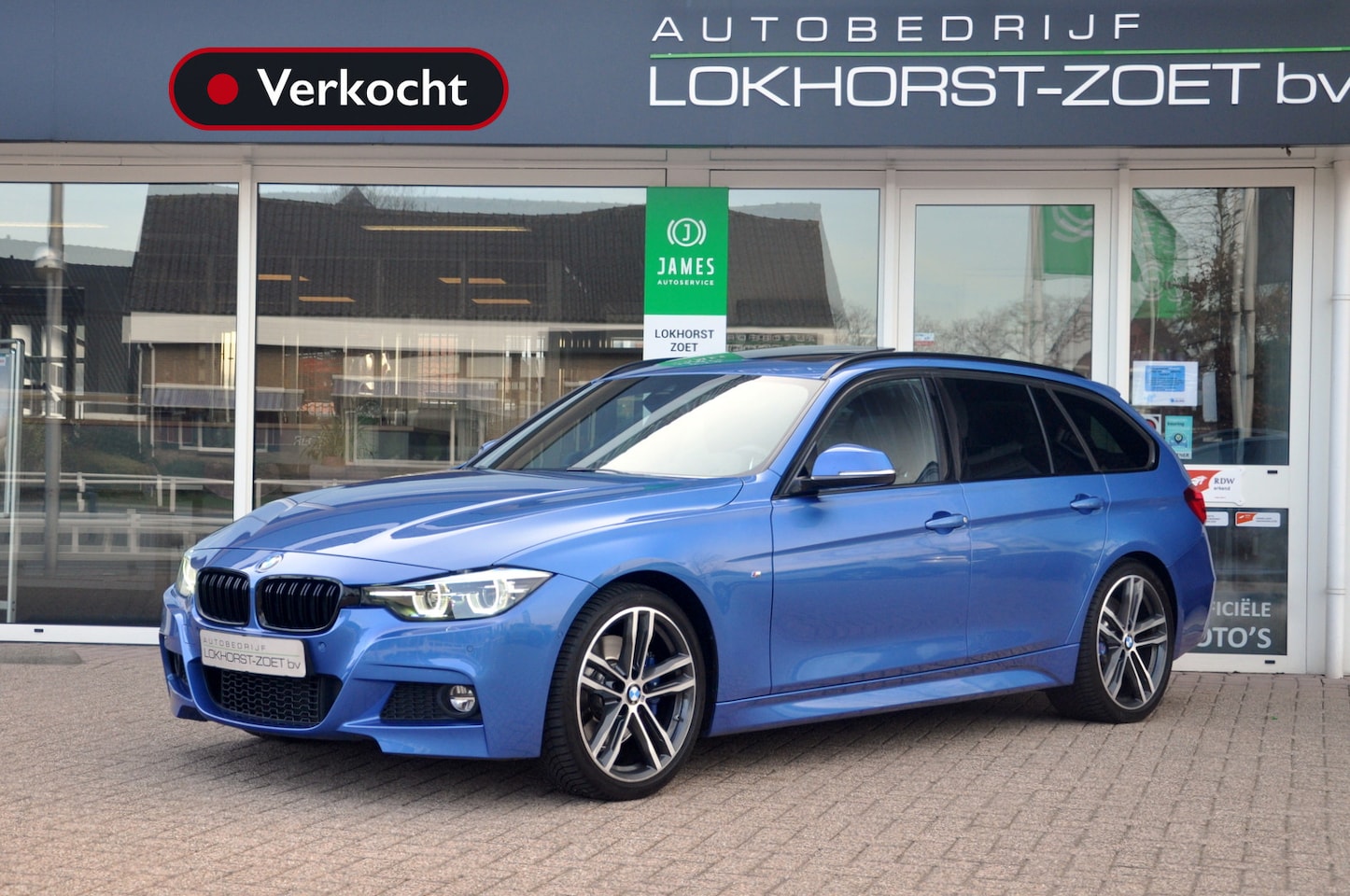BMW 3-serie Touring - 320i M Sport Edition | Panoramadak | HUD | Trekhaak - AutoWereld.nl