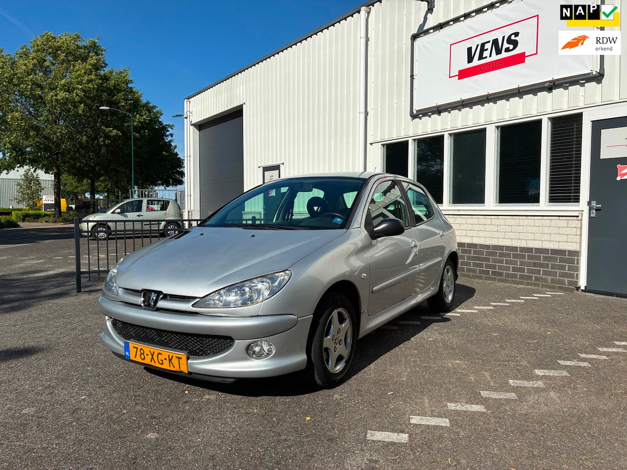 Peugeot 206 - 1.4 Air-line 3 1.4 Air-line 3, inruilkoopje! APK 20-07-2027! - AutoWereld.nl