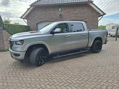 Dodge Ram 1500 - 5.7 V8 4x4 Crew Cab Laramie