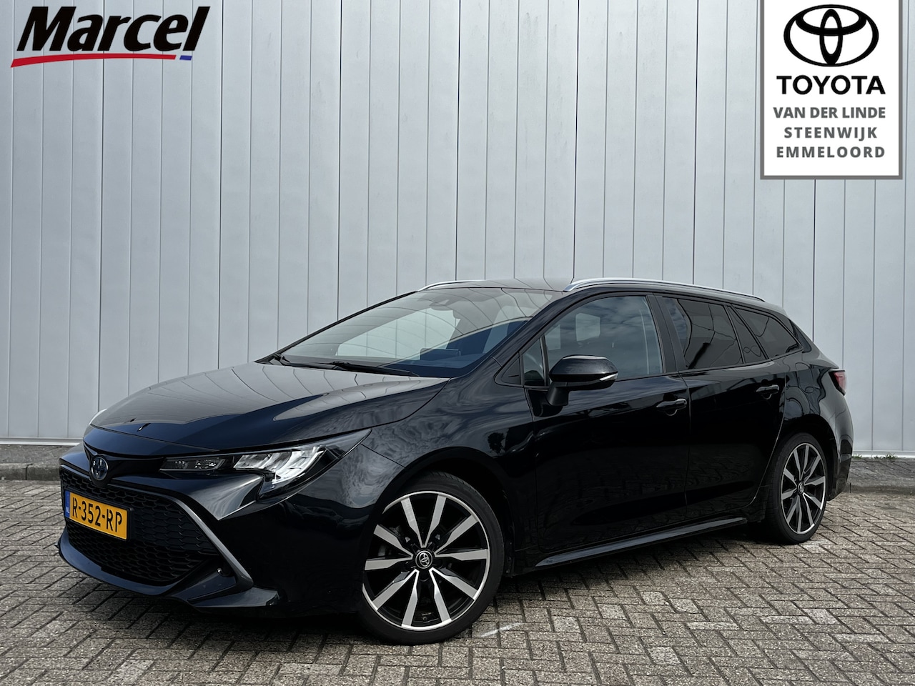 Toyota Corolla Touring Sports - 1.8 Hybrid Style Limited Dealer Onderhouden Trekhaak Headup Stoel Stuur Verwarming - AutoWereld.nl