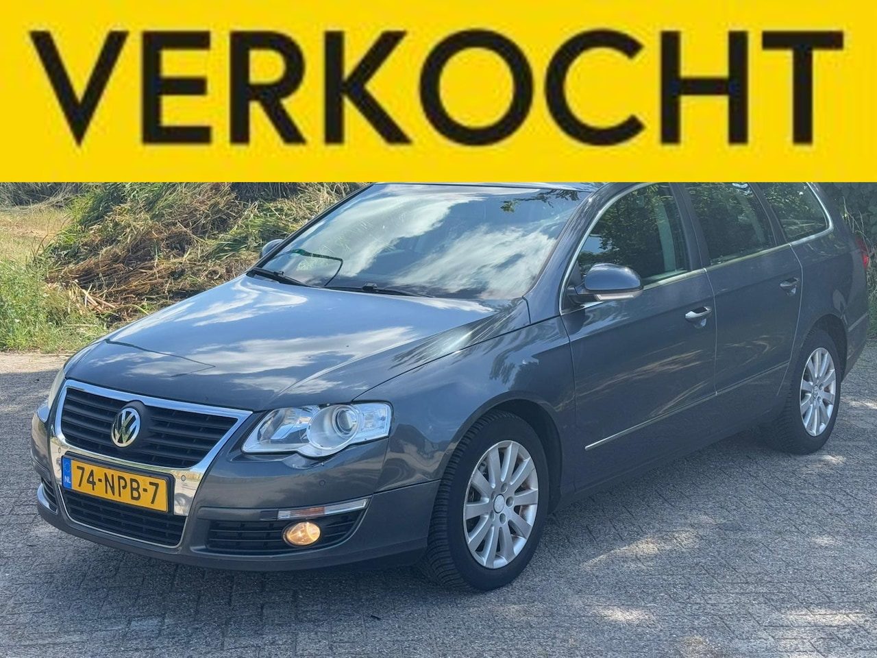 Volkswagen Passat Variant - 1.4 TSI Comfortline Automaat/PDC/NAVI - AutoWereld.nl