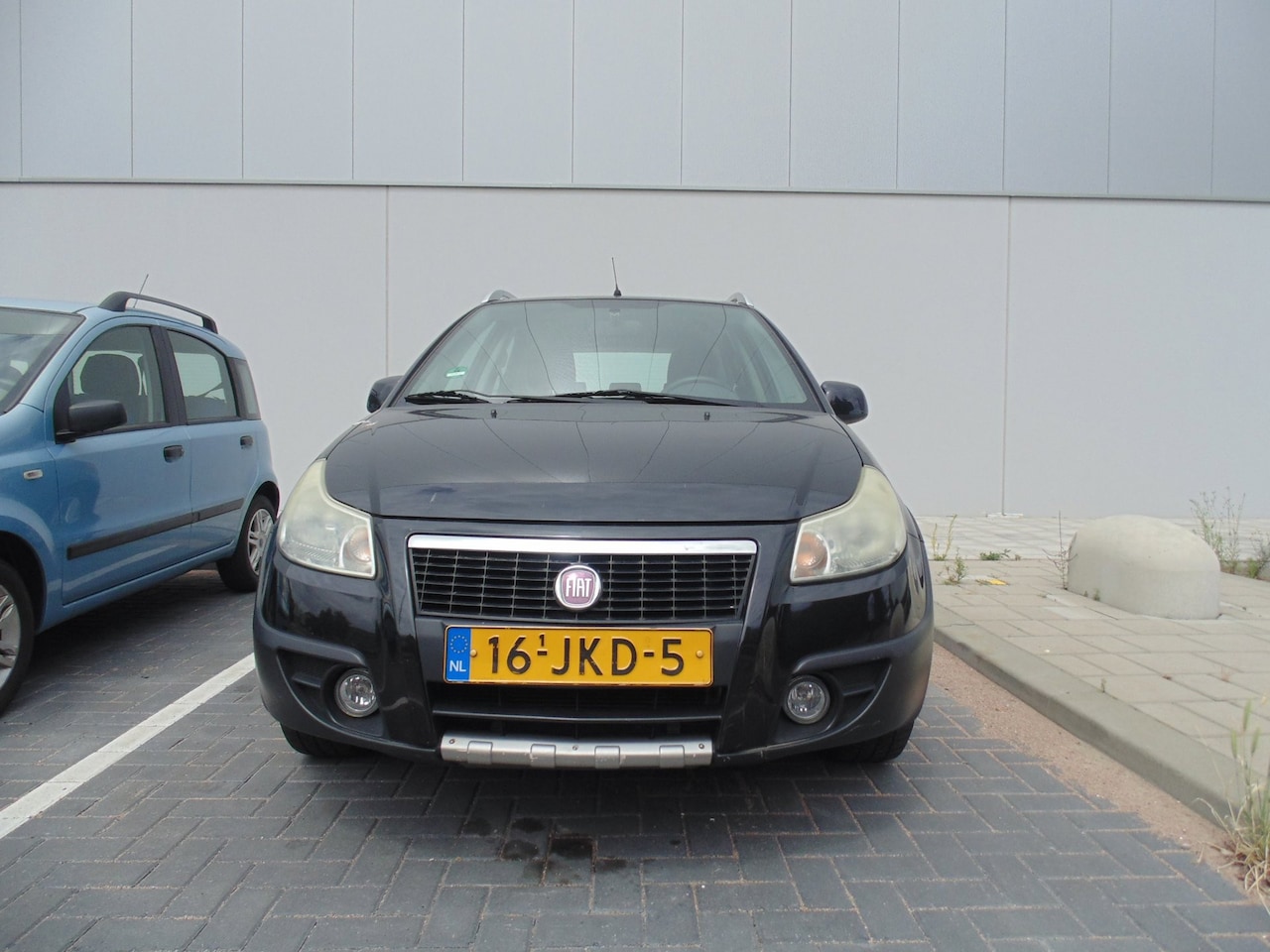 Fiat Sedici - 1.6-16V Emotion met airco trekhaak 2009 - AutoWereld.nl