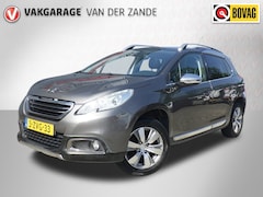 Peugeot 2008 - 1.2 PureTech Allure, Airco, Panodak, Trekhaak, PDC, Cruise, Navi
