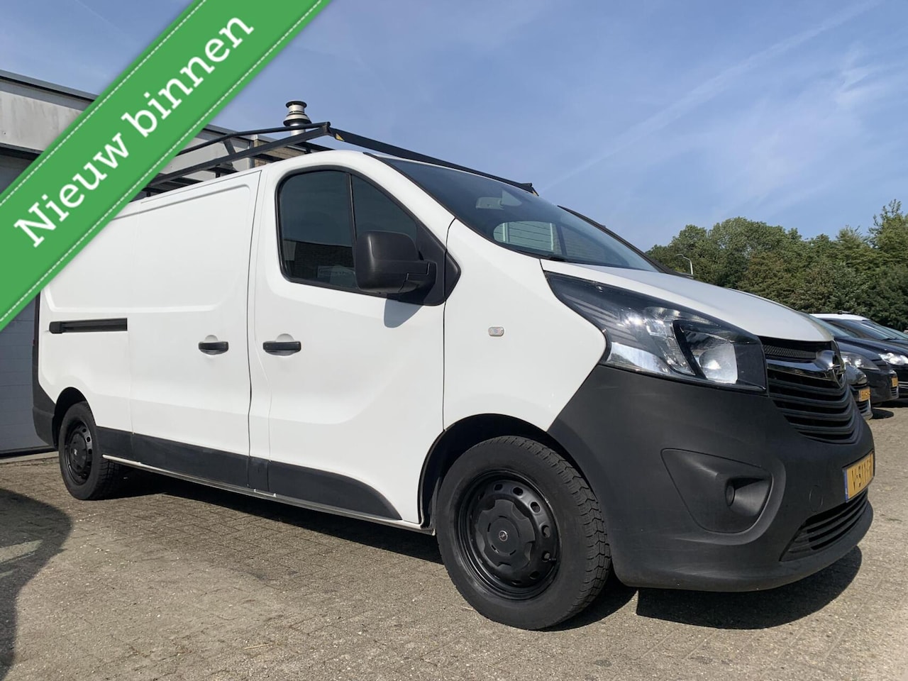 Opel Vivaro - bestel 1.6 CDTI L2H1 Navi Airco Trekhaak Cruise Control Camera - AutoWereld.nl