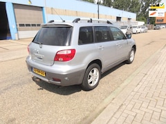 Mitsubishi Outlander - 2.0 Invite plus NAPAirco APK 03/07/2027