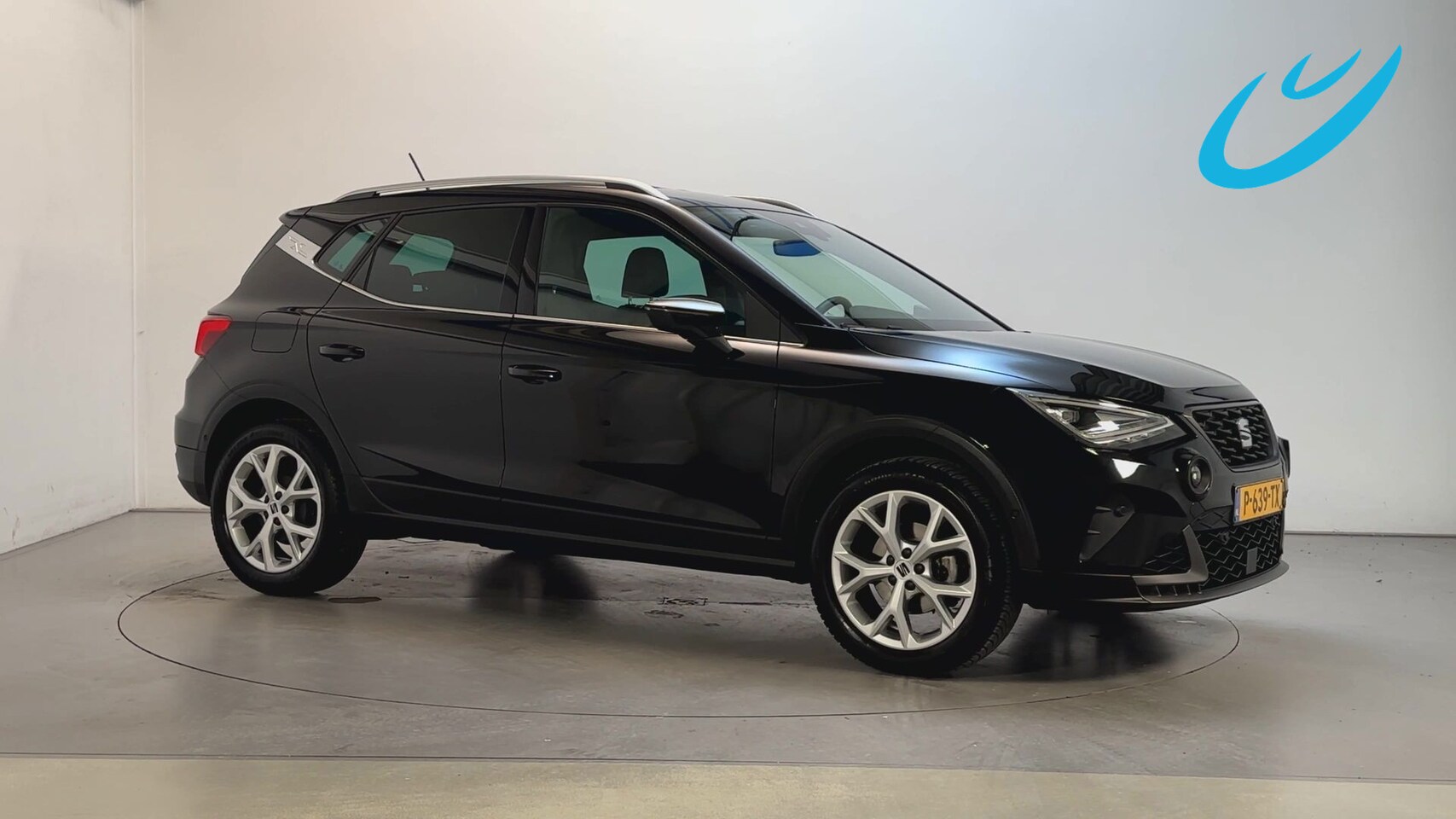 SEAT Arona - 1.0 TSI FR Business Intense LED Stoelverwarming Camera Virtual Cockpit - AutoWereld.nl