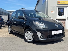 Renault Twingo - 1.2-16V Authentique Airco | Sportief | Lage km.stand!