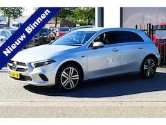 Mercedes-Benz A-klasse - 250 e Carplay/Android, Navi, Clima, StoelVerw, Full Led, Haak 1600kg