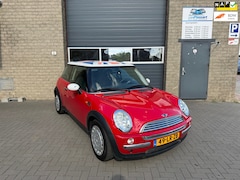 MINI 3-Deurs - 1.6 One Salt