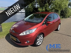 Ford Fiesta - 1.6 Ghia|Airco|5 drs|trekhaak