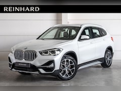 BMW X1 - sDrive20i High Executive / Panodak / Headup / Trekhaak / Leder / Stoelverm. / Dlr Ond. / O