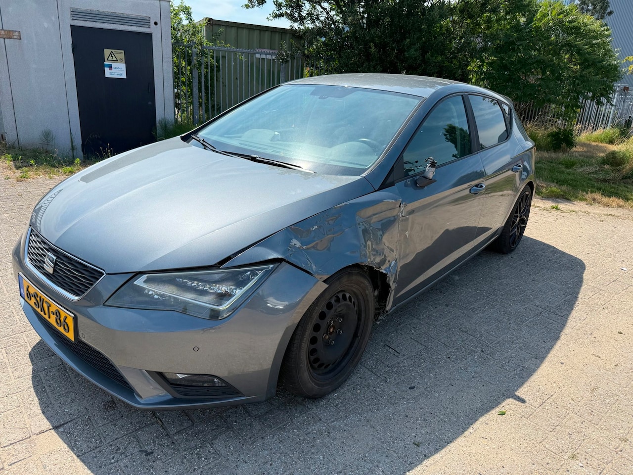 SEAT Leon - Rijdbare schade: 1.4 TSI 2013 Virtual dash, Navi, Clima, Cruise - AutoWereld.nl