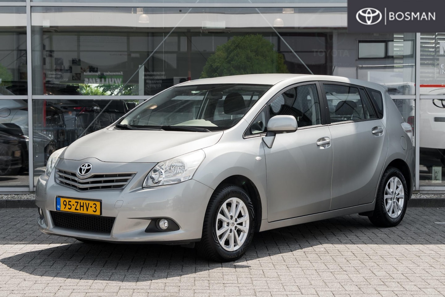 Toyota Verso - 1.6 VVT-i Aspiration 1.6 VVT-i Aspiration - AutoWereld.nl