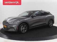 Ford Mustang Mach-E - Extended RWD 98 kWh | SOH 93, 1% | Panoramadak | 360 Camera | Leder | Stoel & stuurverwarm