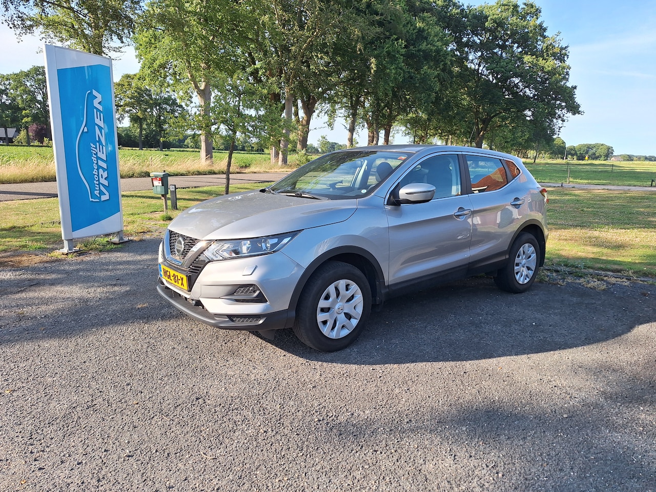 Nissan Qashqai - 1.3 Visia met trekhaak - AutoWereld.nl