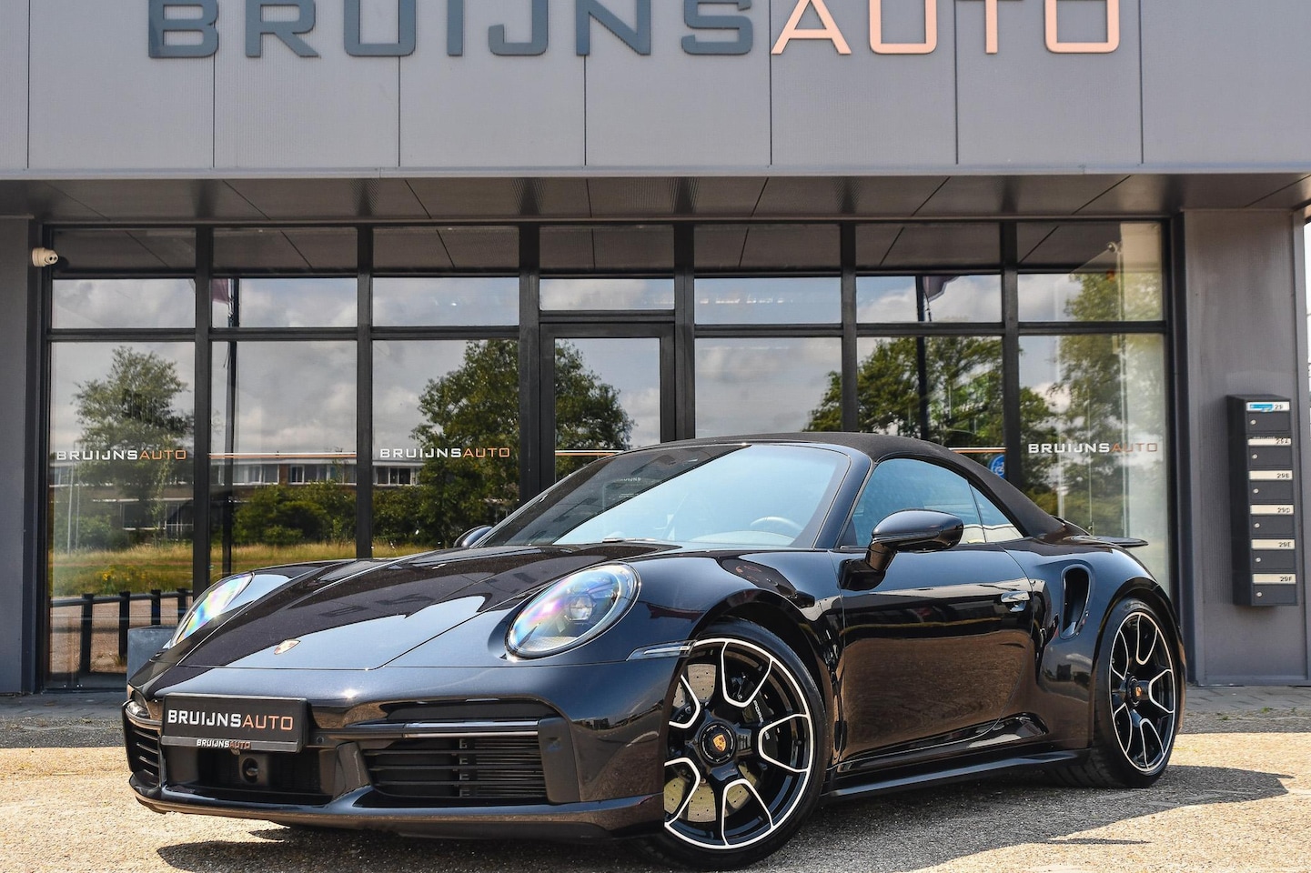 Porsche 911 Cabrio - 3.8 Turbo S 3.8 Turbo S - AutoWereld.nl