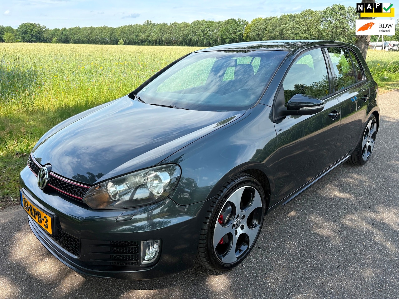 Volkswagen Golf - 2.0 GTI ORIGINEEL NL! 155Dkm/6Bak/Cruise/Trekhaak - AutoWereld.nl