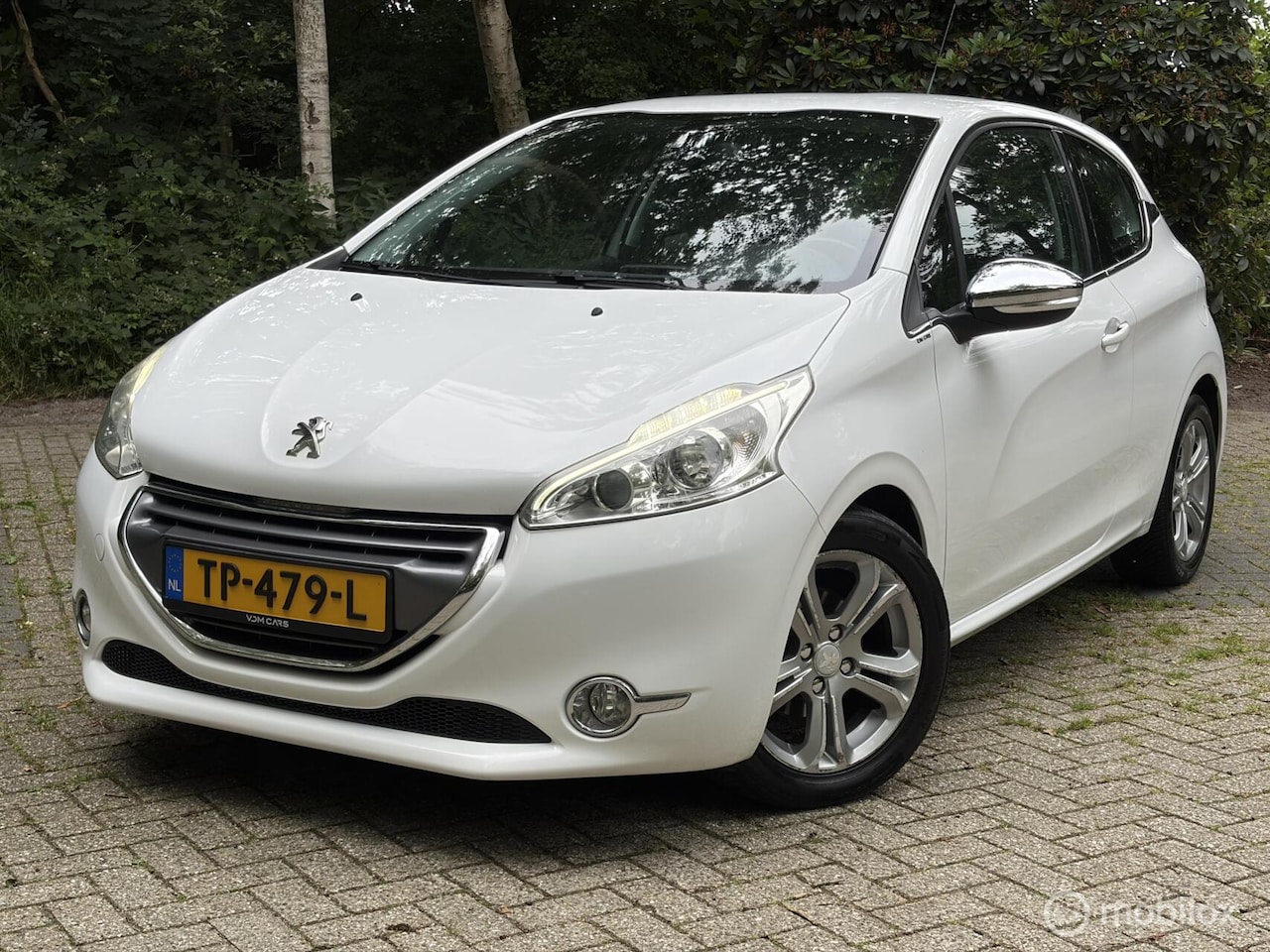Peugeot 208 - 1.6 Vti Allure 1.6 VTi Allure - AutoWereld.nl