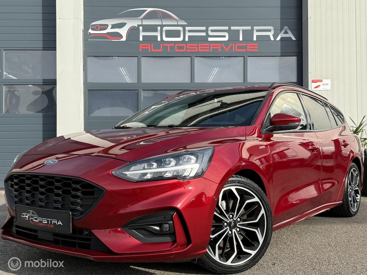Ford Focus Wagon - 1.0 EcoBoost ST Line B&O Camera Stoelverw VOL! - AutoWereld.nl