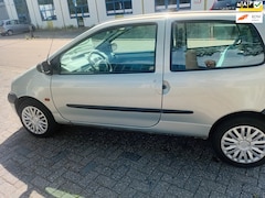 Renault Twingo - 1.2-16V Lazuli AIRCO MET NIEUWE APK 1250 EURO STUURBEKRACHTIGING