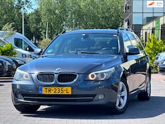 BMW 5-serie Touring - 523i High Executive | Panoramadak | Leder elektrische stoelen | Xenon | Bluethooth | Stoel