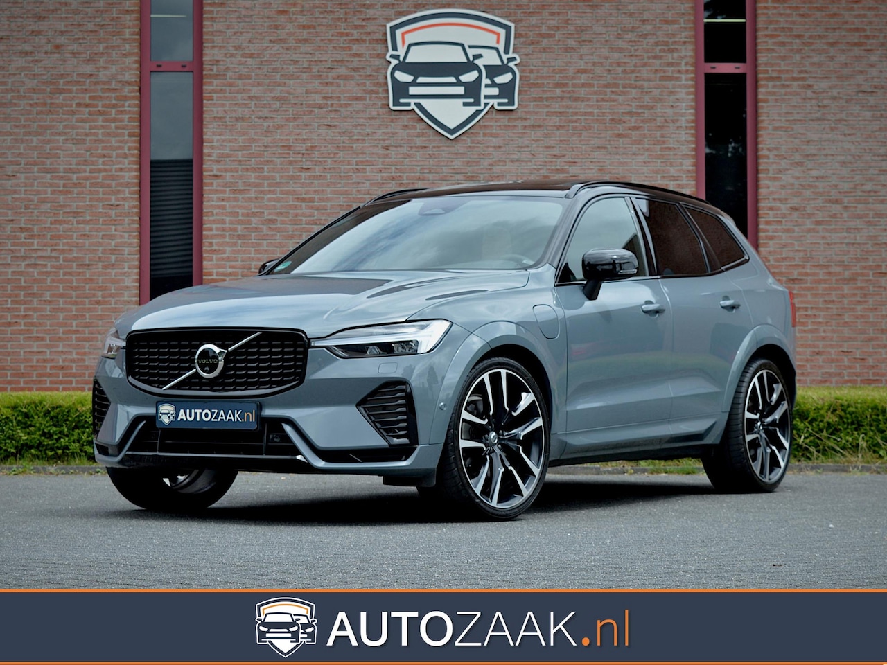 Volvo XC60 - T8 Recharge AWD | Four-C | 360° | Trekhaak - AutoWereld.nl