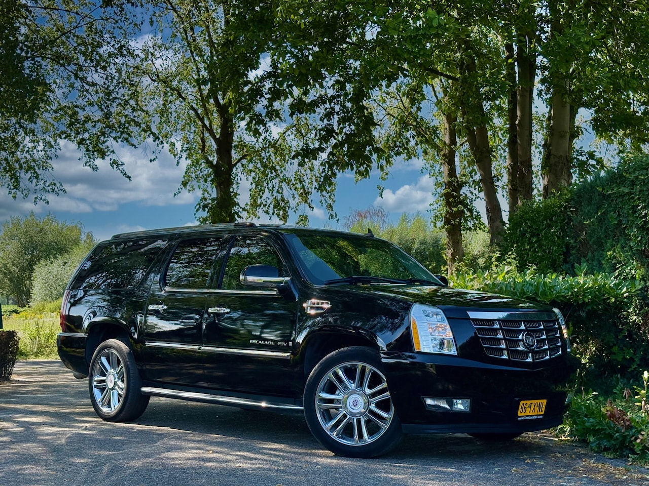 Cadillac Escalade - 6.2 V8 Elegance ESV - LANG - 2e EIGENAAR -NL AUTO - AutoWereld.nl