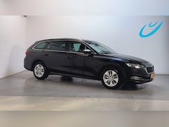 Skoda Octavia Combi - 1.0 e-TSI DSG Business Edition Panoramadak Parkeersensoren App Connect