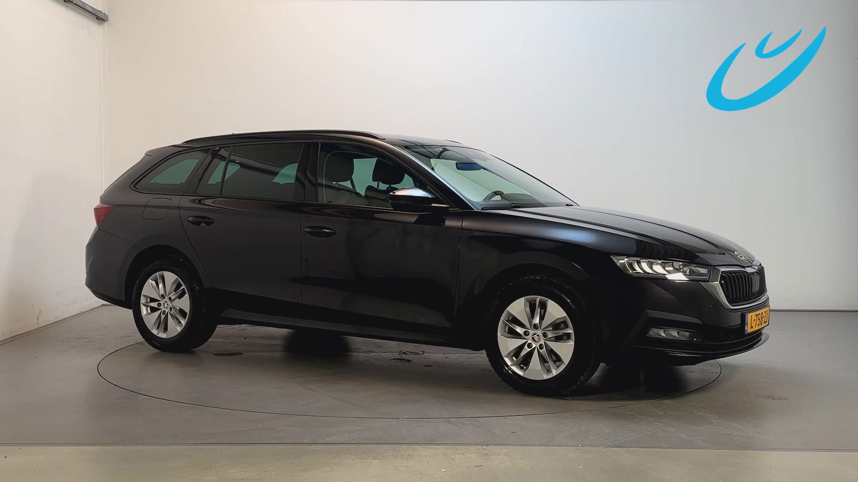 Skoda Octavia Combi - 1.0 TSI Business Edition Parkeersensoren Sfeerverlichting App Connect DAB+ - AutoWereld.nl