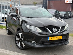 Nissan Qashqai - 1.2 N-Connecta | Panoramadak | Navigatie | Stoelverwarming |
