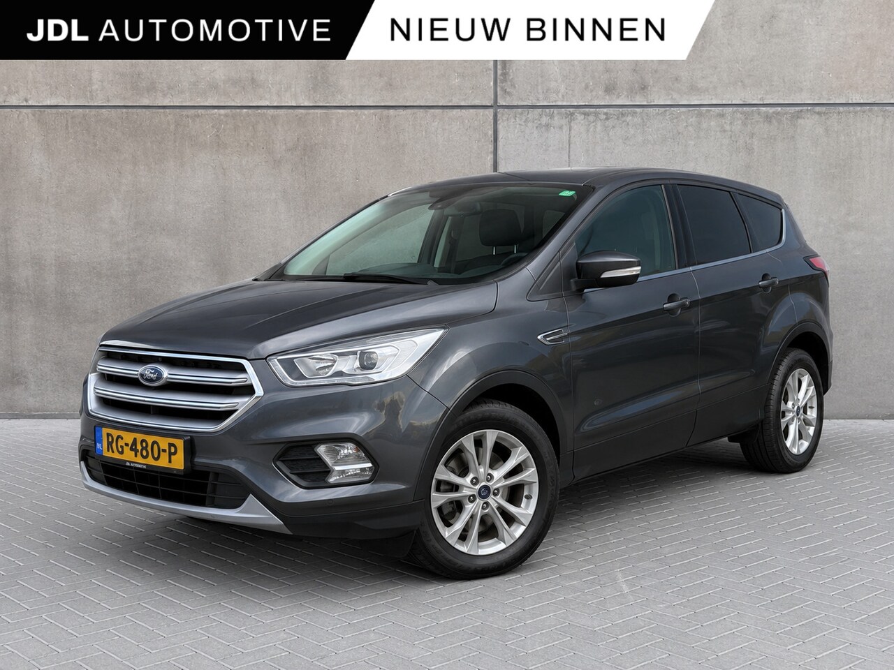 Ford Kuga - 1.5 EcoBoost Titanium | trekhaak | Xenon | Dealer onderhouden | Camera | Navigatie | - AutoWereld.nl