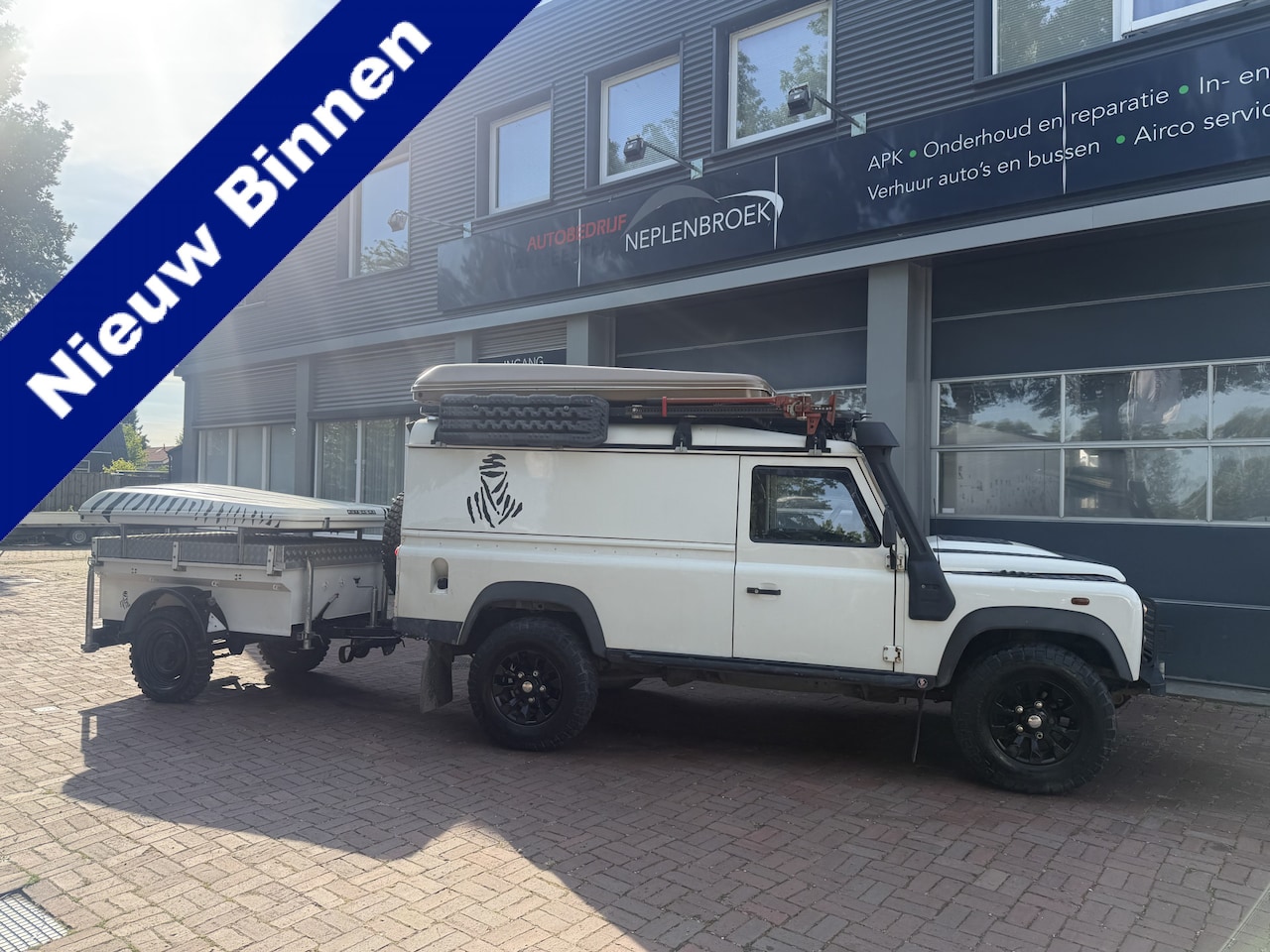 Land Rover Defender 110 - 2.4 TD HT 110" E Bj 2007 CAMPER 122PK (ca. 145 pk remaps Bas for Cars) - AutoWereld.nl