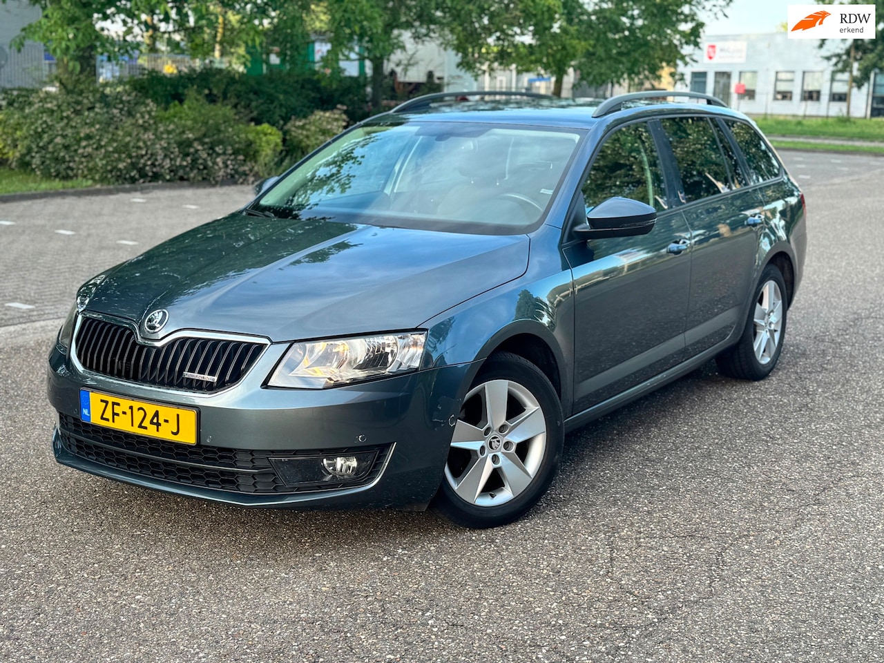 Skoda Octavia Combi - 1.6 TDI Greenline Businessline 1.6 TDI Greenline Businessline - AutoWereld.nl