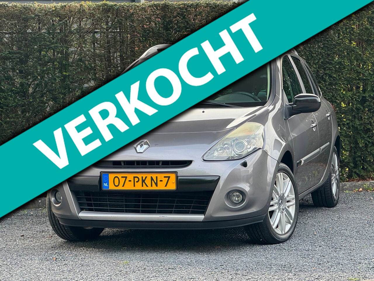 Renault Clio Estate - 1.2 TCE 20th Anniversary | PDC | CRUISE | RIJDT SUPER! - AutoWereld.nl