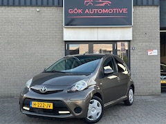 Toyota Aygo - 1.0 VVT-i Access / Airco / Facelift / LED / 5 Deurs / Bluetooth