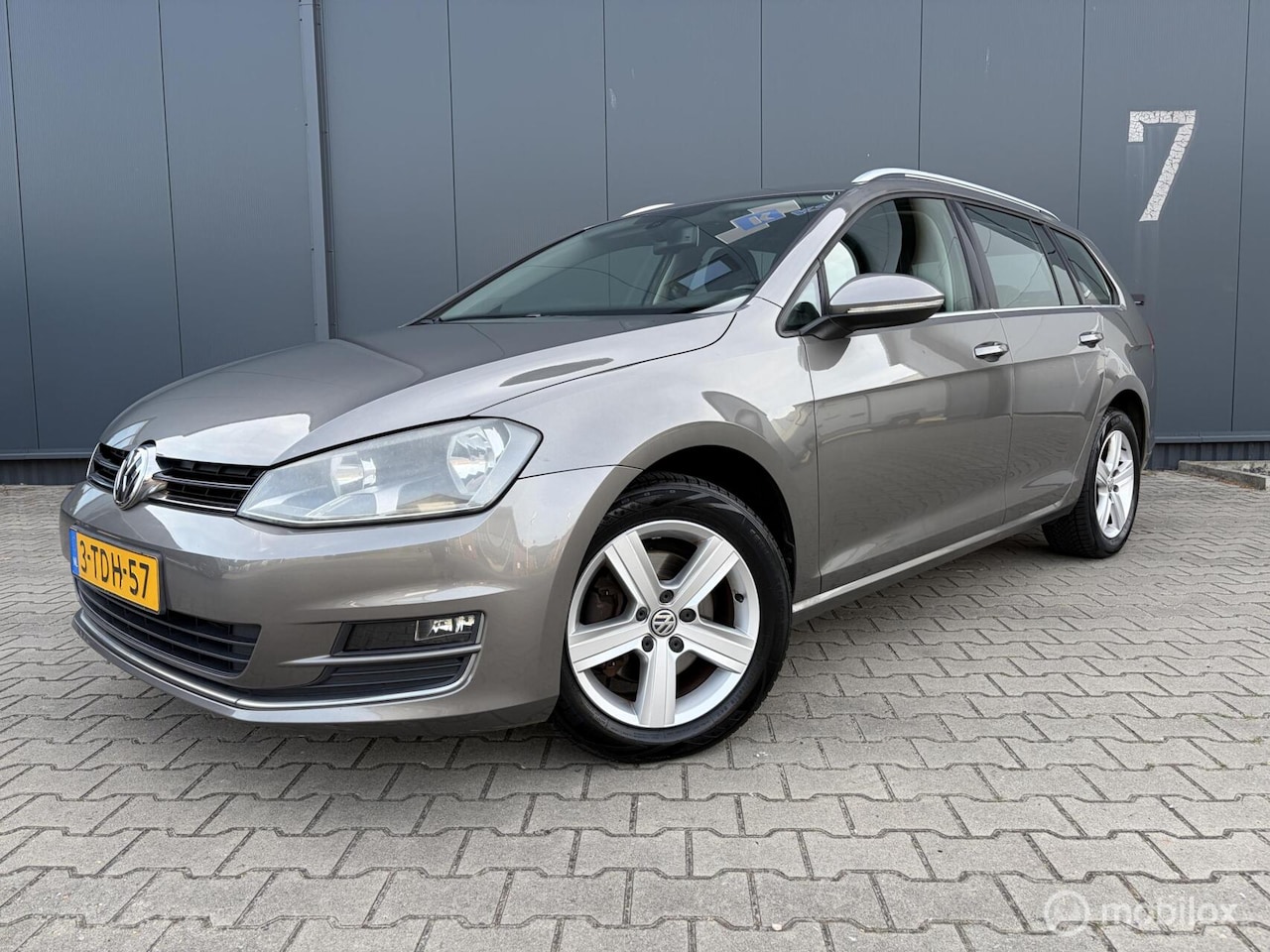 Volkswagen Golf Variant - 1.2 TSI Highline Trekhaak Cruise Navi Nieuwe Apk - AutoWereld.nl