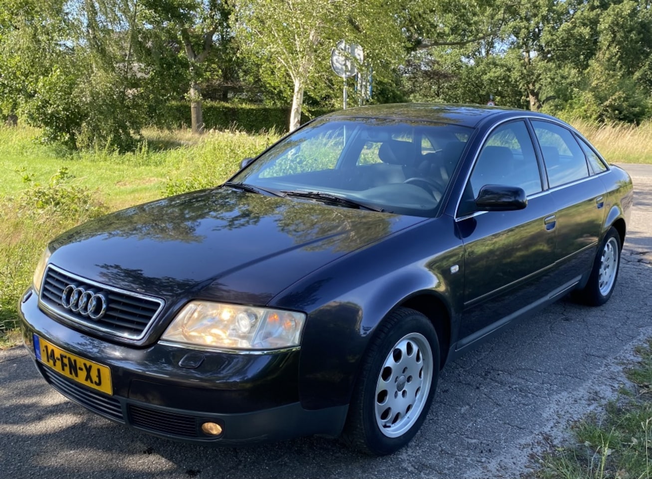 Audi A6 Limousine - 2.4 5V Advance - AutoWereld.nl
