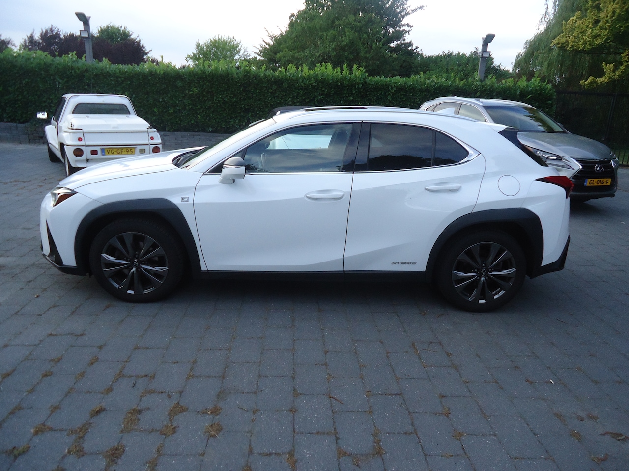 Lexus UX - 250h AWD F Sport Premium origineel nederlandse auto met nap