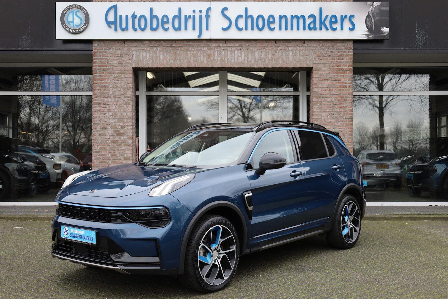 Lynk & Co 01 - 1.5 261PK! 360-CAMERA STOELVERW. PANO/SCHUIF MEMORY INFINITY DAB NAVI CARPLAY ELEK.ACHTERK - AutoWereld.nl