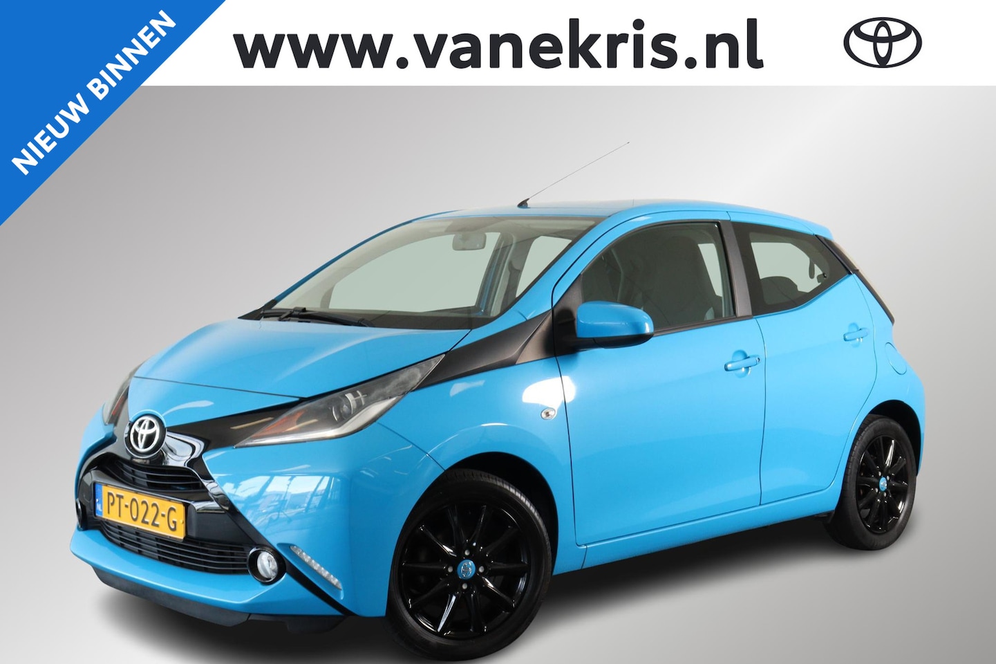 Toyota Aygo - 1.0 VVT-i x-play 1.0 VVT-i X-Play, Zwarte hoogglans velgen LM velgen, Camera, Airco! - AutoWereld.nl