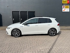 Volkswagen Golf - 1.5 eTSI Style