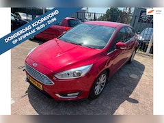 Ford Focus - 1.0 AUTOMAAT MOTOR TIKT OLIE LAMPJE BRAND