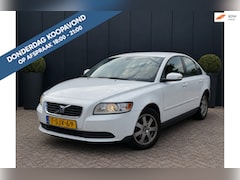 Volvo S40 - 1.8 Edition II AIRCO TREKHAAK
