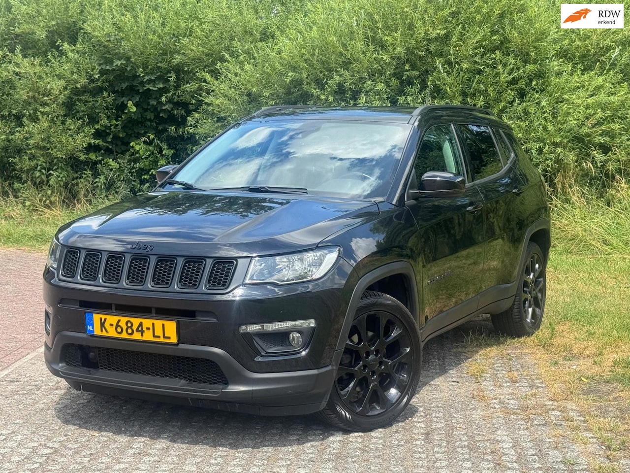 Jeep Compass - 1.3T Night Eagle Liberty Edition 1.3T Night Eagle Liberty Edition - AutoWereld.nl