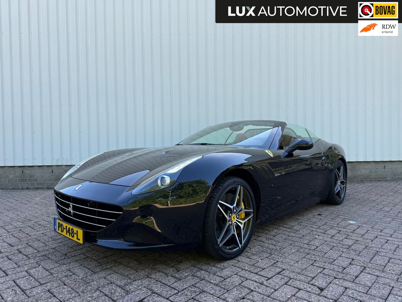 Ferrari California - 3.9 T HELE 3.9 T HELE, Novitec 640 PK, Carbon, CarPlay, Lift, Sportuitlaat, Camera's - AutoWereld.nl