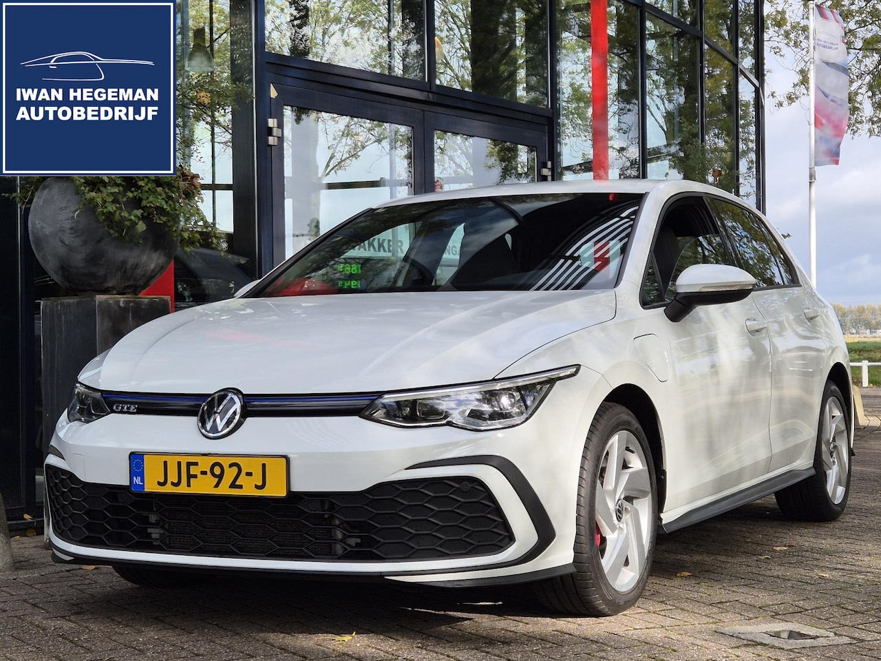 Volkswagen Golf - 1.4 eHybrid GTE | SOH 93,6% Digitaal Dashboard | Leer | Stoel + Stuurverwarming + Stoelkoe - AutoWereld.nl