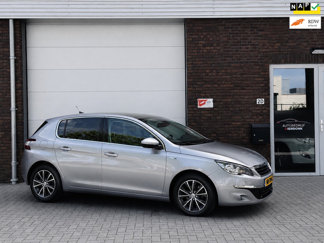 Peugeot 308 - 1.2 PureTech Style|AIRCO|NIEUWE APK|PANO - AutoWereld.nl