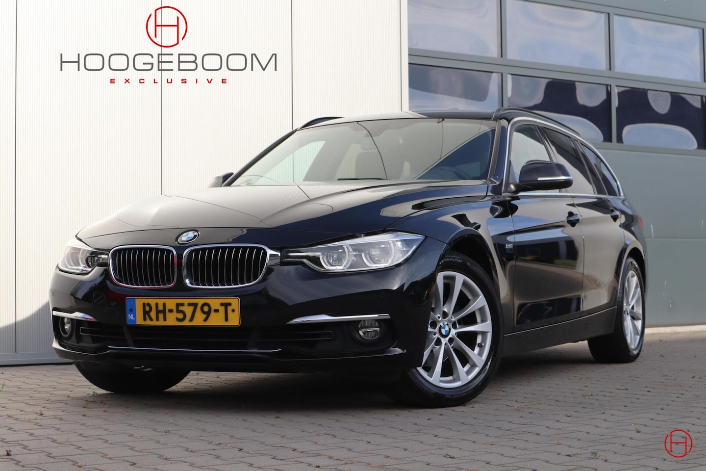 BMW 3-serie Touring - 320i Luxury Line / Leder / LED / Stoelverwarming / PDC - AutoWereld.nl