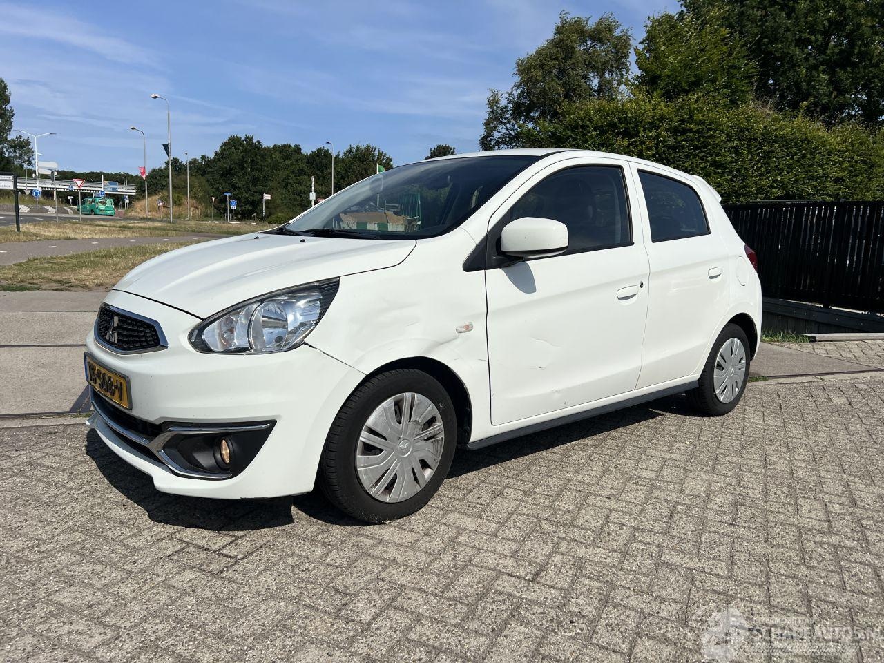 Mitsubishi Space Star - 1.0 Cool+ | 97.859 km!! - AutoWereld.nl